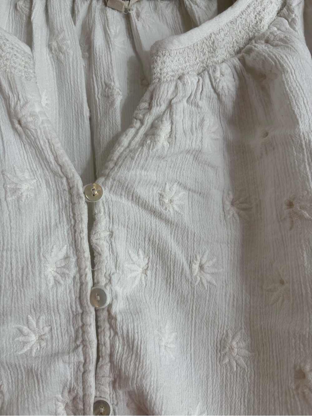 Lucky Brand White Embroidered Button-Front Short Sleeve Blouse - Picture 5 of 7